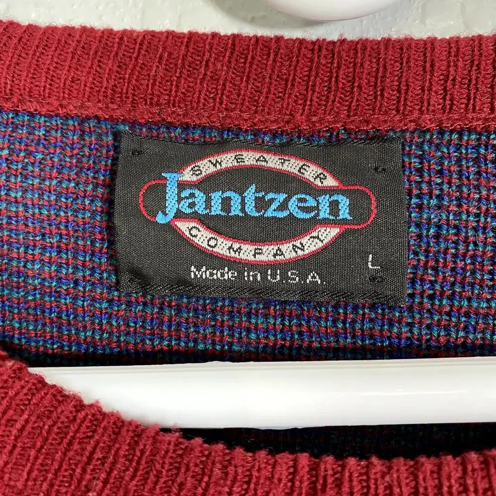Vintage Mens Large Jantzen Red Sweater Made in USA Winter Snowflakes Crew neck